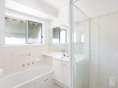 2 Pine Court, Blue Haven