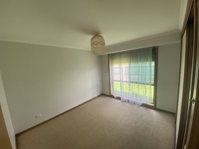 2 / 2 Maplehurst Avenue, Hoppers Crossing