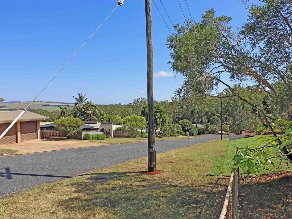 35 Danbulla Crescent, Atherton