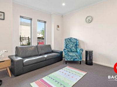 5 Cobblers Court, Mawson Lakes