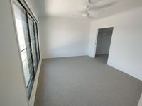 21 / 35 Sickle Avenue, Hope Island