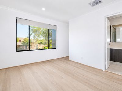 26 Venus Way, Hillarys