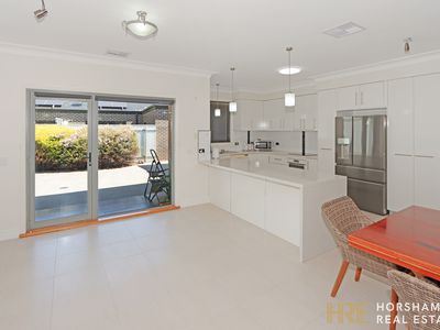 15 Fisher Square, Horsham