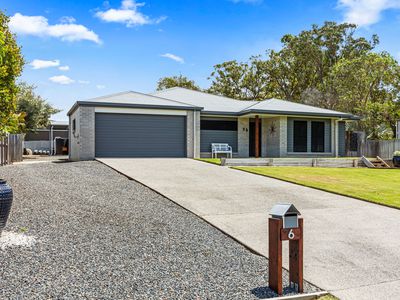 6 Jordan Close, Urangan