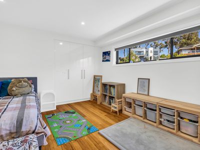 6 Gannet Court, Mirador