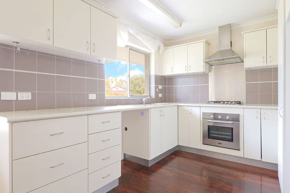 24 Hawker Street , Safety Bay