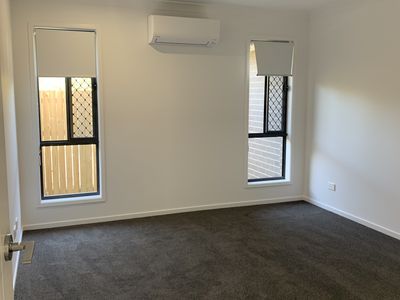 23 Eiger Street , Holmview