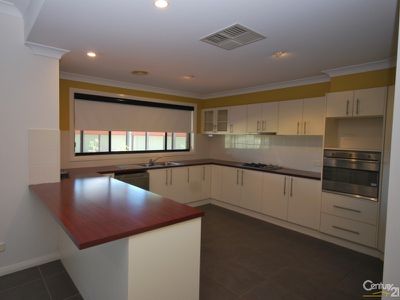 17 Hasting Court, Dubbo