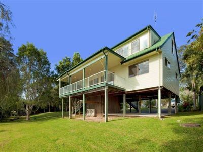 6 Val Crescent, Noosaville
