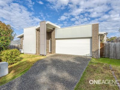 8 St Marys Cl, Doolandella