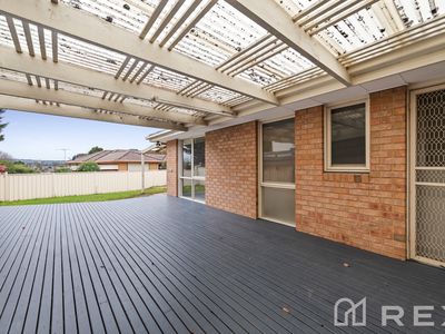 40 Hinrichsen Drive, Hallam