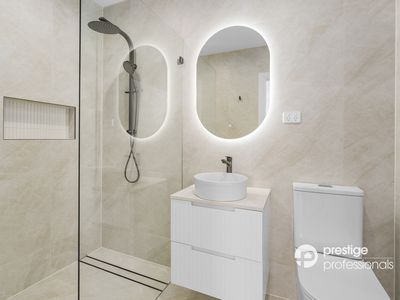 2 / 5 Elouera Crescent, Moorebank