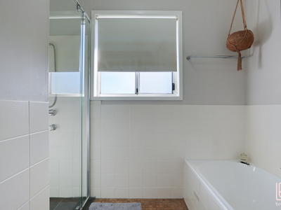 74 & 74a Minnamurra Road, Gorokan