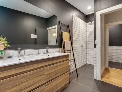 39 Victory Parade, Yanchep