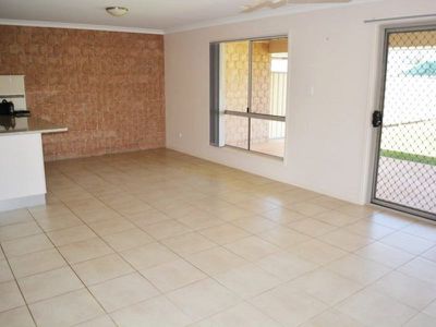 2 / 5 David Place, Kingaroy