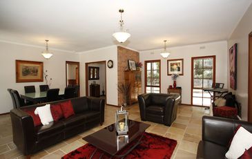 124 Stoney Creek Road, Beaconsfield Upper