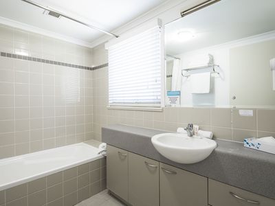 412 / 112 Mounts Bay Road, Perth