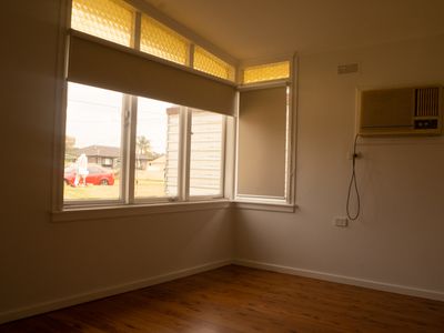 76 Stanwell Crescent, Ashcroft