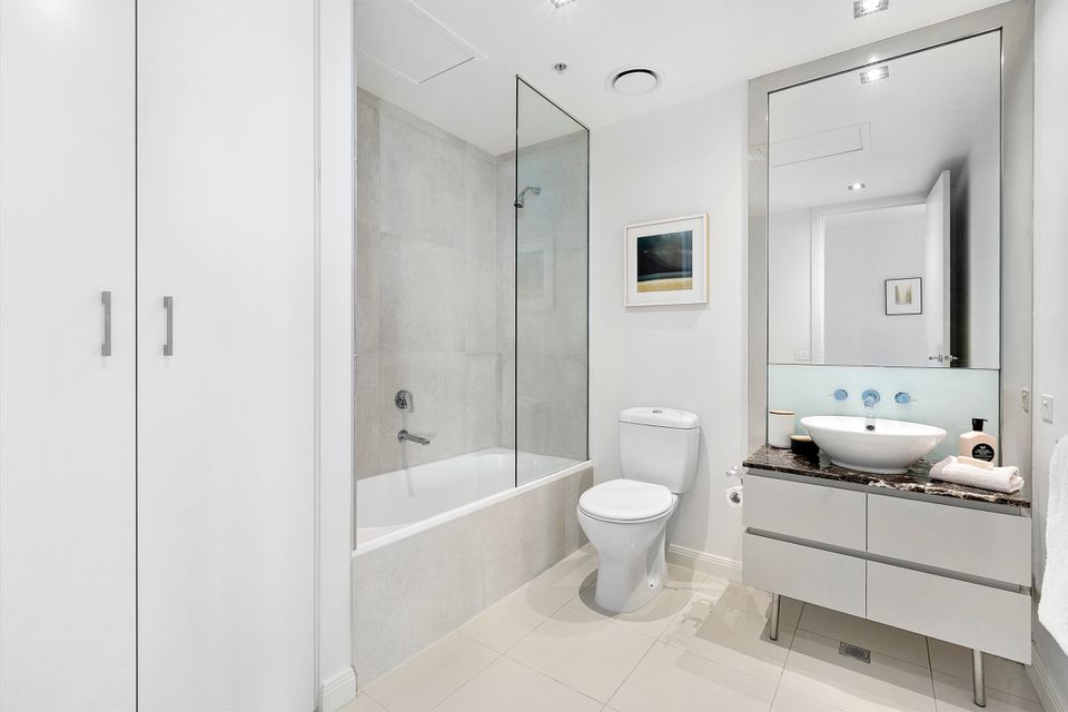 1005 / 480 St Kilda Road, Melbourne