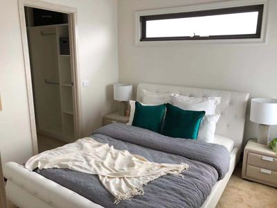TH2 & TH3 / 2 Florence Street, Glen Waverley