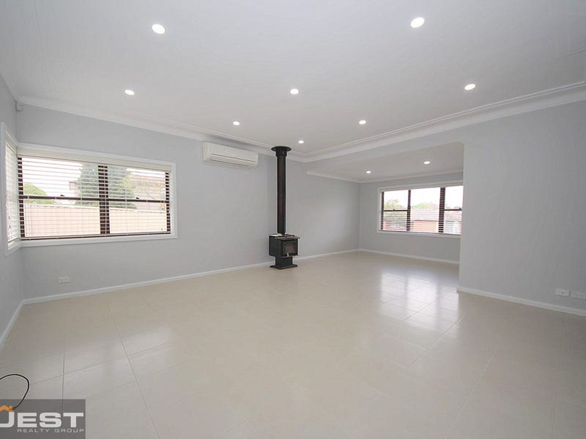 11 Kathleen Parade, Picnic Point