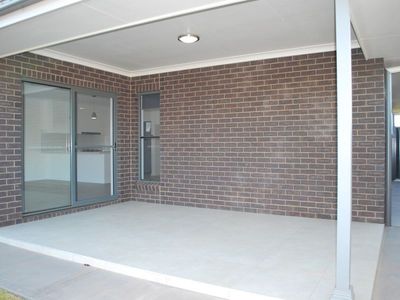42B Keswick Parkway, Dubbo
