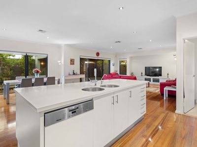 13 Crowley Vista, Salter Point