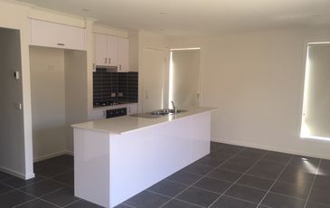 22 NEWCASTLE DRIVE, Officer
