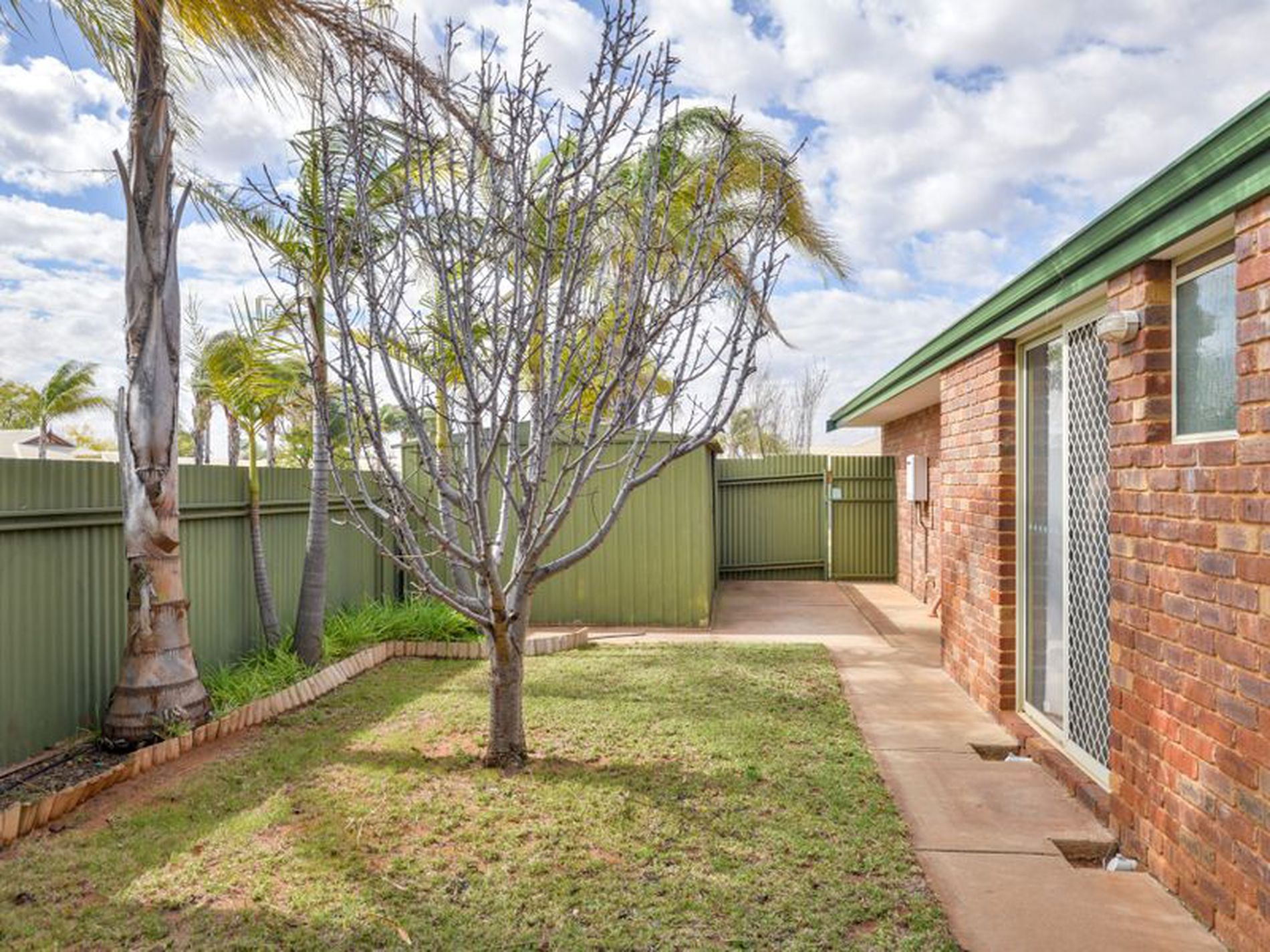 1 Crowley Gardens, Somerville