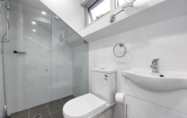 Flat A / 742 Bourke Street, Redfern
