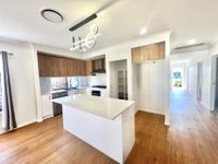 87 Covella Boulevard, Greenbank