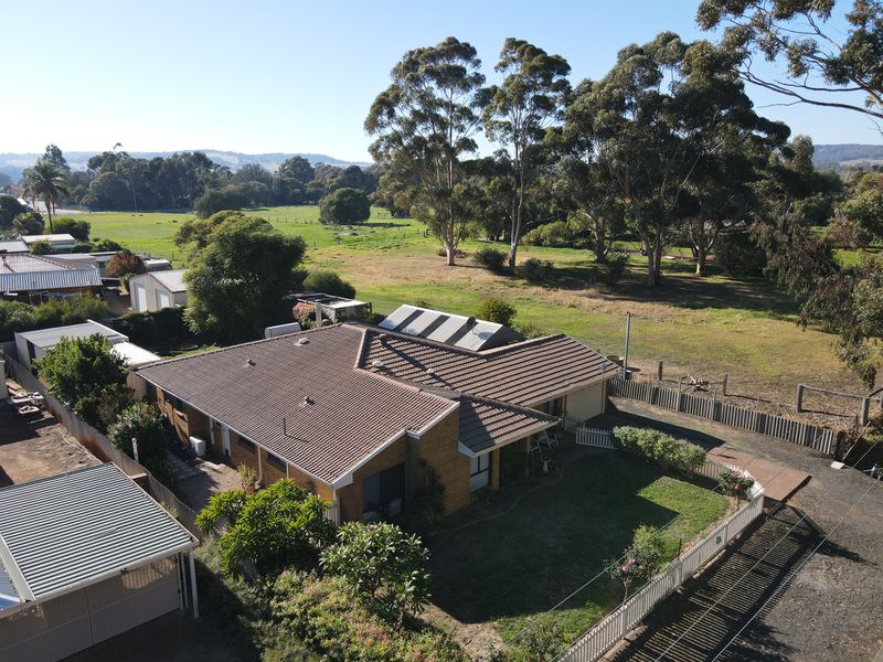 24 Hutchinson Road, Burekup