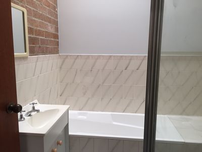 2 / 128 Tongarra Road, Albion Park