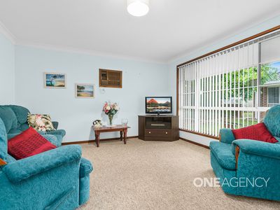 2 / 2 Brodie Close, Bomaderry