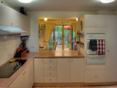 1 / 32 Murray Street, North Ward
