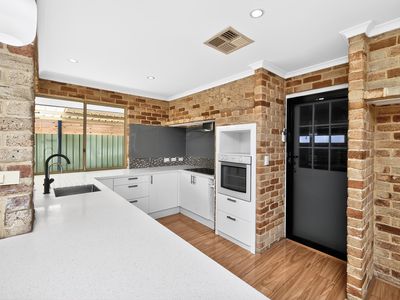 20 Northmore Crescent, Winthrop