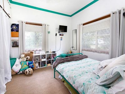 69 Lake Heights Road, Lake Heights