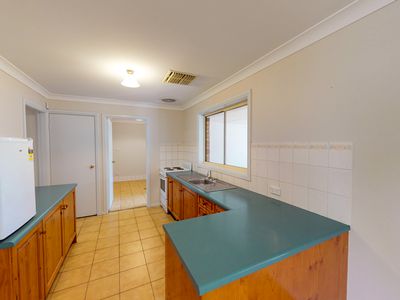 2 Furlong Street, Dubbo