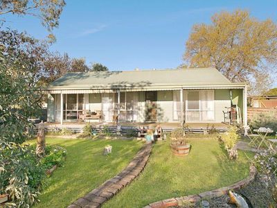 172 Railway Place, Elmore