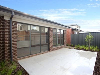 14 COCKATIEL STREET, Narre Warren