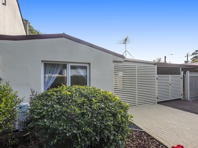 21 Sutherland Close North, Guildford