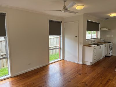 7 Telstar Court, Whittington