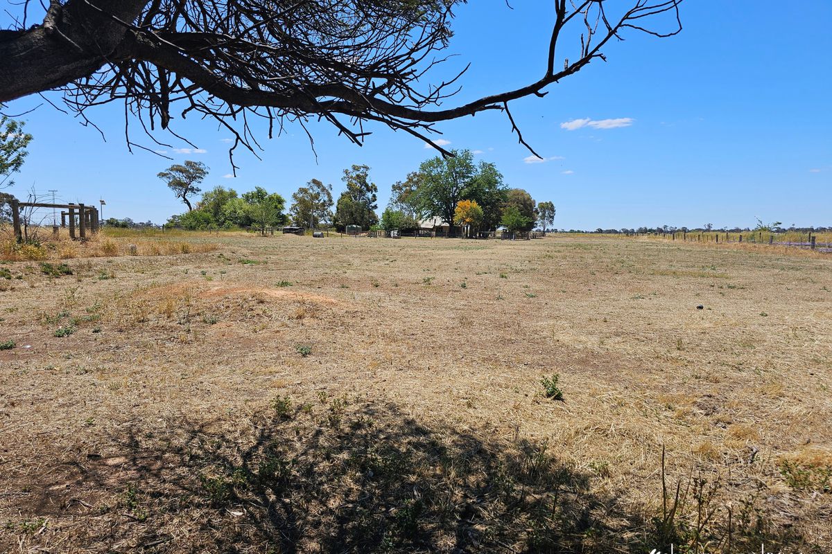 811 White Road, Girgarre