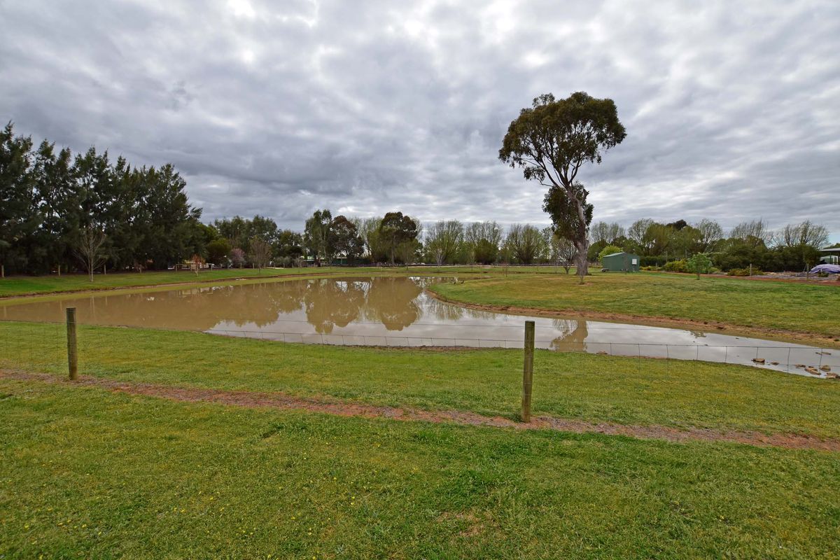 2 Jenmar Drive, Kyabram