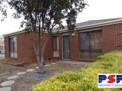 6 Wycombe Way, Werribee