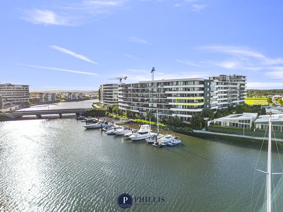 1401 / 1 Grant Avenue, Hope Island