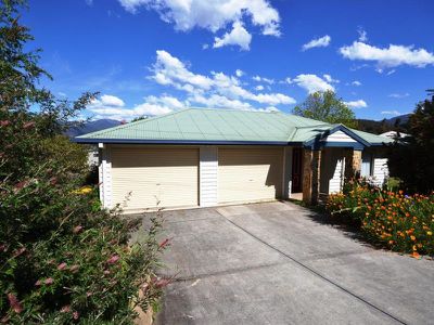 2 Marum Court , Tawonga South
