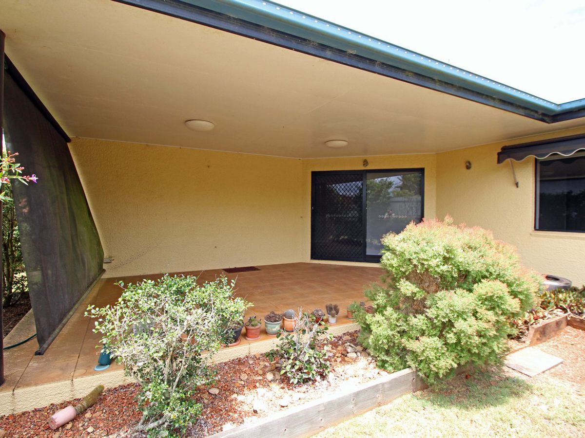 7 Jannina Drive, Atherton