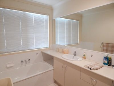 4 Darlington Court, Flinders View