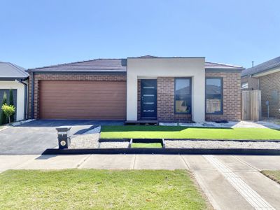 7 Buttermint Crescent, Manor Lakes
